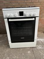 Mooie Bosch gasfornuis vrijstaand goed onderhouden 4 pits!, Ophalen, 4 kookzones, Zo goed als nieuw, Energieklasse A of zuiniger