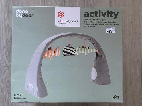 Baby gym Activity Gym grijs Done By Deer, Kinderen en Baby's, Speelgoed | Babyspeelgoed, Nieuw, Babygym, Ophalen of Verzenden