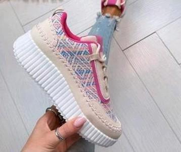 maat 41 super leuke sneakers beschikbaar voor biedingen