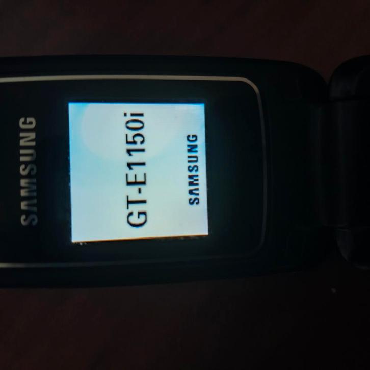 Samsung GT-E1150I Klaptelefoon - Simpel & Betrouwbaar, Telecommunicatie, Mobiele telefoons | Overige merken, Gebruikt, Zonder abonnement