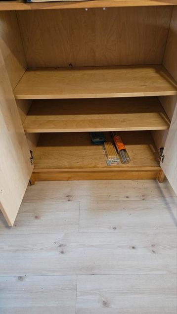 Ikea effectiv kasten  2 stuks  1x 2 planken en 1x 1 plank beschikbaar voor biedingen