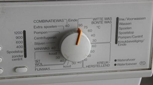 Miele wasmachine Novotronic W843, Witgoed en Apparatuur, Wasmachines, Gebruikt, Voorlader, 4 tot 6 kg, 85 tot 90 cm, Handwasprogramma