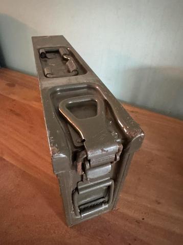 Origineel, gebruik, MG42 Ammobox, goede staat, duitse leger beschikbaar voor biedingen