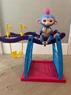 Fingerlings Aapje Liv op klimrek met schommel, Ophalen of Verzenden, Gebruikt