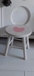 Brocant krukje LIEF!, Brocant hout krukje, Antiek en Kunst, Curiosa en Brocante, Ophalen of Verzenden