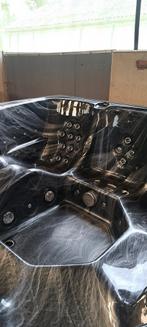 Hybride spa, hot tub, jacuzzi, houtkachel, 46 jets, 13xlamp, Ophalen, Gebruikt, Trap, Wellnessandgarden