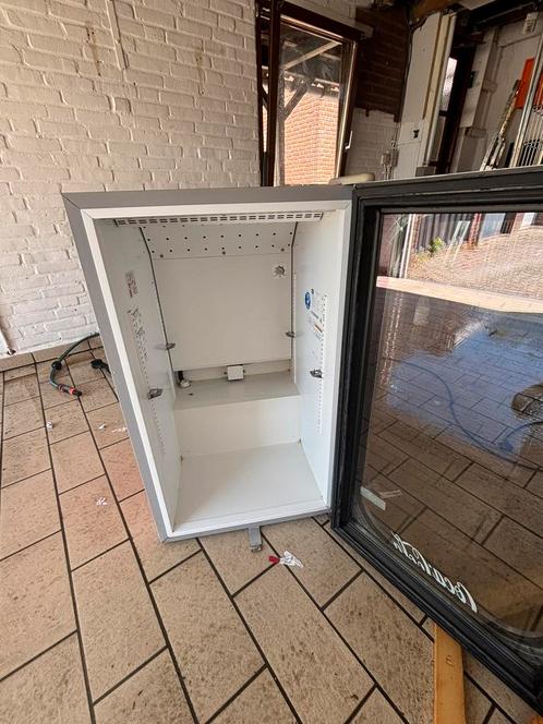 Te koop: Coca-Cola koelkast met glazen deur, Witgoed en Apparatuur, Koelkasten en IJskasten, Gebruikt, Zonder vriesvak, 200 liter of meer