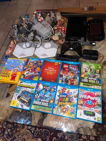 Nintendo Wii U met 2 controllers 9 games+ DisneyInfinity set beschikbaar voor biedingen