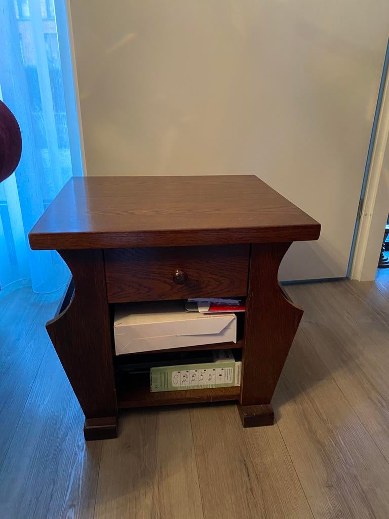 Bijzet tafel masief eiken hout/kastje, Ophalen, Zo goed als nieuw, Minder dan 45 cm