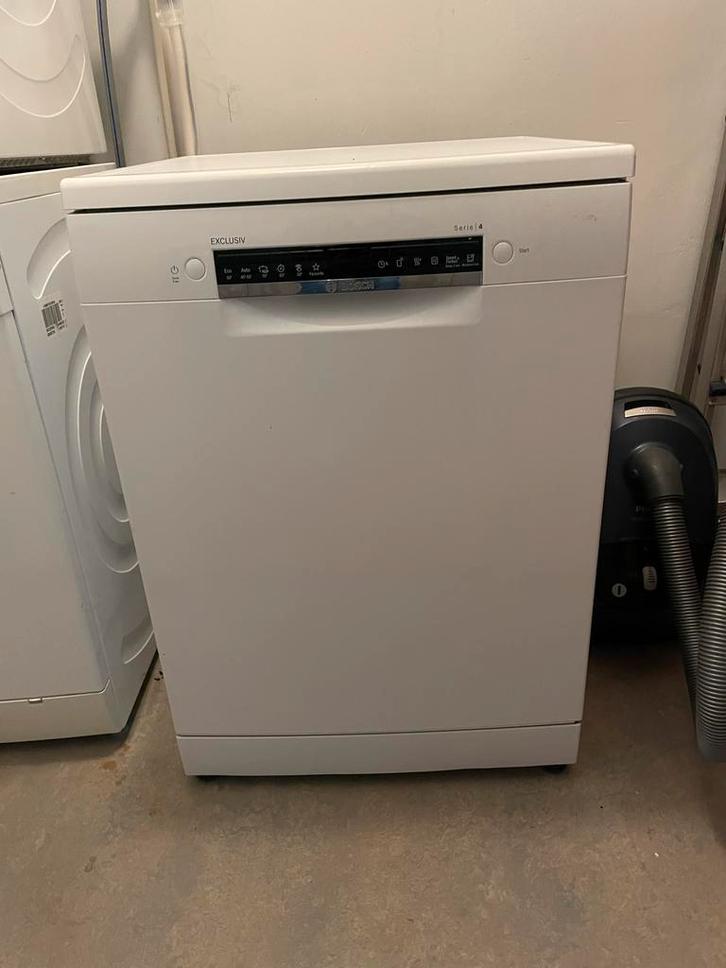 Zo goed als nieuw- Bosch Serie 4 Vaatwasser - 2024!, Witgoed en Apparatuur, Vaatwasmachines, Zo goed als nieuw, Vrijstaand, 85 tot 90 cm
