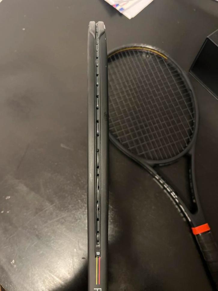 Wilson Pro Staff V13 Federer - Black on Black, Sport en Fitness, Tennis, Gebruikt, Racket, Wilson, Ophalen of Verzenden