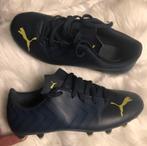 STUNT: Voetbalschoenen Mt 34 Puma Blauw Noppen Kicksen, Ophalen of Verzenden, Gebruikt, Schoenen