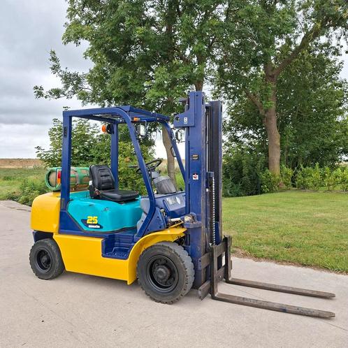 Te koop heftruck Komatsu 2.5 ton lpg containermast freelift, Zakelijke goederen, Machines en Bouw | Heftrucks en Intern transport
