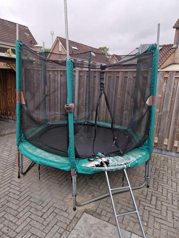 Gratis ophalen beschikbaar voor biedingen