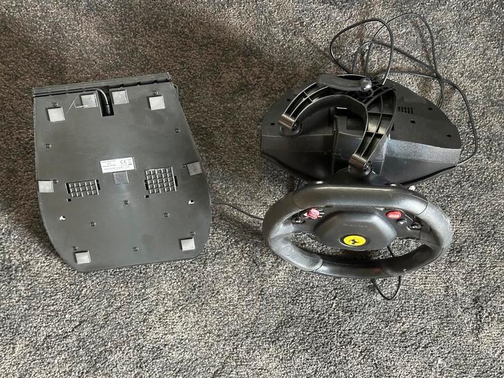 Thrustmaster T80 Ferrari 488 GTB - Zo goed als nieuw!, Spelcomputers en Games, Spelcomputers | Overige Accessoires, Zo goed als nieuw