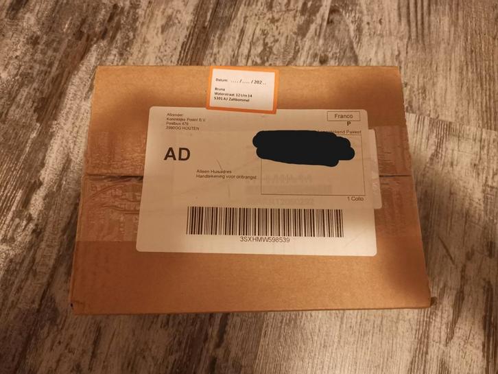 Post nl crypto stamp gold edition bull in verzendoos, Postzegels en Munten, Postzegels | Nederland, Ophalen of Verzenden