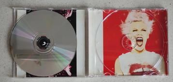 CD PINK the Truth about Love beschikbaar voor biedingen