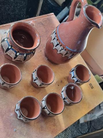 Aardewerk Servies met Kan en Bekers beschikbaar voor biedingen