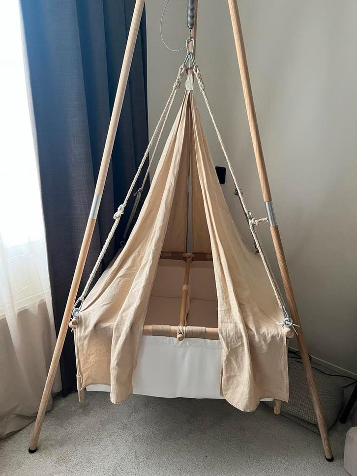 Hussh Craddle Tweeling Hangwieg met Standaard & Hemeltje, Kinderen en Baby's, Babywiegjes en Ledikanten, Zo goed als nieuw, Wieg