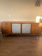 Retro houten dressoir te koop!, Huis en Inrichting, Kasten | Dressoirs, Ophalen of Verzenden, Zo goed als nieuw, 25 tot 50 cm