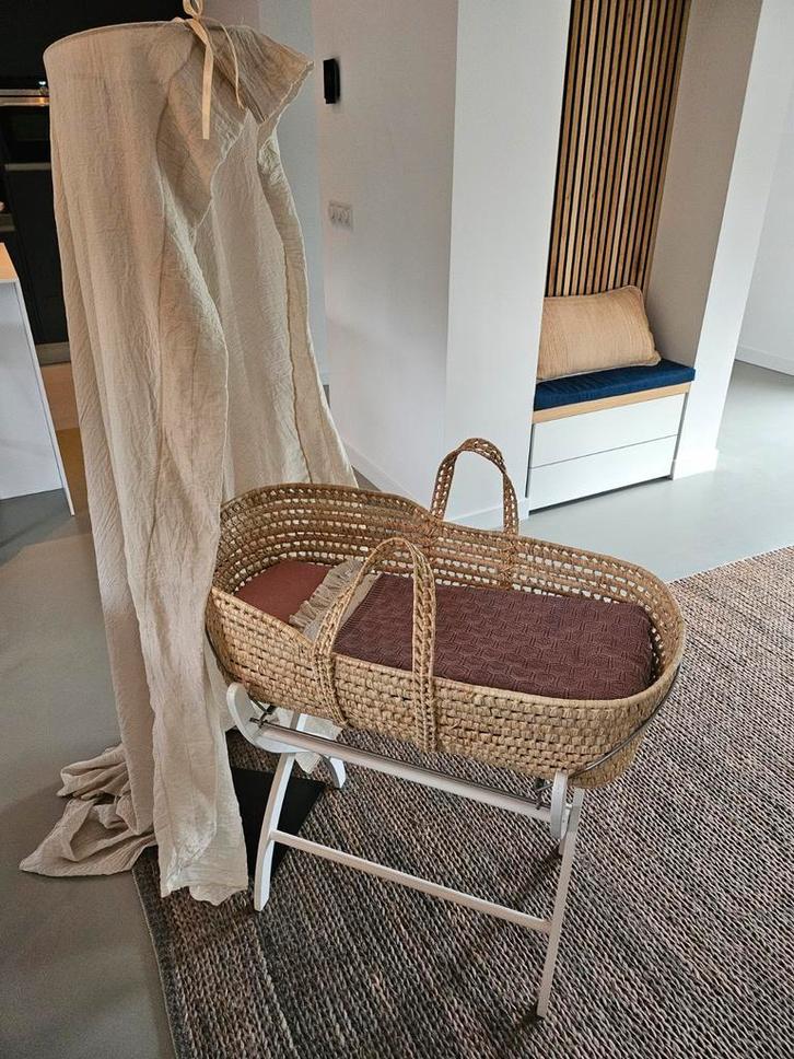 Complete Slaapset: Mozeswieg met Accessoires, Kinderen en Baby's, Babywiegjes en Ledikanten, Zo goed als nieuw, Wieg, Ophalen