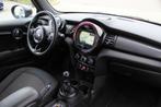 MINI Mini 1.5 Cooper Business Navigatie/Airco/Cruise control, Auto's, Mini, Voorwielaandrijving, 12 maanden, Gebruikt, 4 stoelen