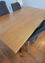 Eettafel eiken-/beukenhout met vier grijs stoelen - 140x80cm, Huis en Inrichting, Tafels | Eettafels, Ophalen, 100 tot 150 cm