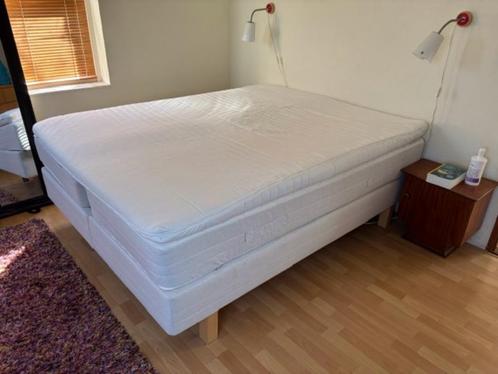 2-persoons bed (IKEA) (160x200), Huis en Inrichting, Slaapkamer | Bedden, Gebruikt, Tweepersoons, 160 cm, 200 cm, Hout, Wit, Ophalen