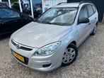 Hyundai i30 CW 1.6i Dynamic Bns, Gebruikt, 1591 cc, 4 cilinders, Met garantie (alle)