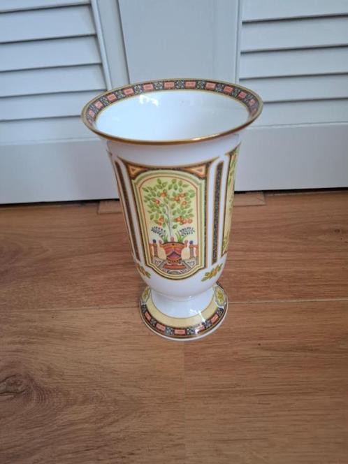 Grote VAAS "Versailles" Royal Worcester Porselein, Huis en Inrichting, Woonaccessoires | Vazen, Gebruikt, Overige kleuren, Minder dan 50 cm