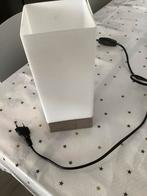 Tafellamp, modern vierkant., Ophalen, Zo goed als nieuw