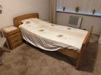 Mooi EIKEN PATINE eenpersoons bed met matras en nachtkastje, Huis en Inrichting, Ophalen, Zo goed als nieuw, 200 cm, 100 cm