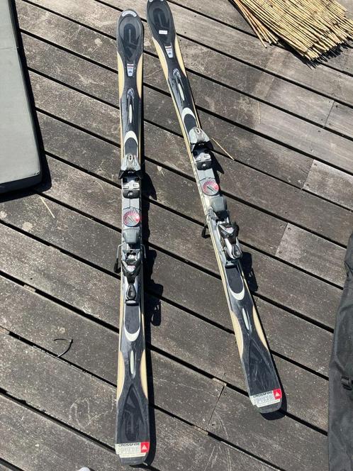 K2 Carving Ski's met Bindingen – Perfecte Staat – €99, Sport en Fitness, Skiën en Langlaufen, Zo goed als nieuw, Ski's, Skiën