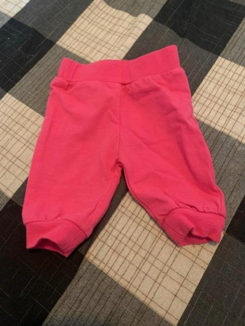 Roze harembroekje van Dirkje. Maat 44, Kinderen en Baby's, Babykleding | Prematuur, Zo goed als nieuw, Broekje, Meisje, Ophalen of Verzenden