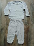 Feetje pakje grijs / wit maat 80 pyjama setje, Gebruikt, Ophalen of Verzenden, Feetje, Pakje