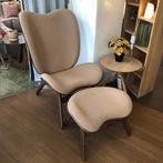 Showroommodel Umage fauteuil met voetenbank, Ophalen, Hout, Van Binnen, Minder dan 75 cm