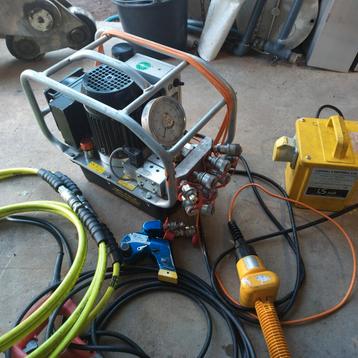 Hytorc compleet met hytorc slangen en mxt 0.7 beschikbaar voor biedingen