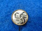 Speldje Beatrix & Claus, Verzamelen, Speldjes, Pins en Buttons, Ophalen of Verzenden, Gebruikt, Overige onderwerpen