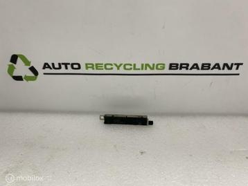 Antenneversterker Rechts Boven Audi A5 8T ORIG 8T8035225D beschikbaar voor biedingen
