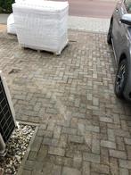 Beton klinkers 15m2 grijs en rood GRATIS, Klinkers, Ophalen of Verzenden, Zo goed als nieuw, 10 m² of meer