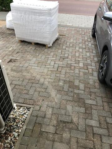 Beton klinkers 15m2 grijs en rood GRATIS beschikbaar voor biedingen