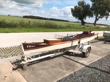 Unieke kano - 6 mtr. Met ingebouwde motor - kanweg ,koopje ! beschikbaar voor biedingen