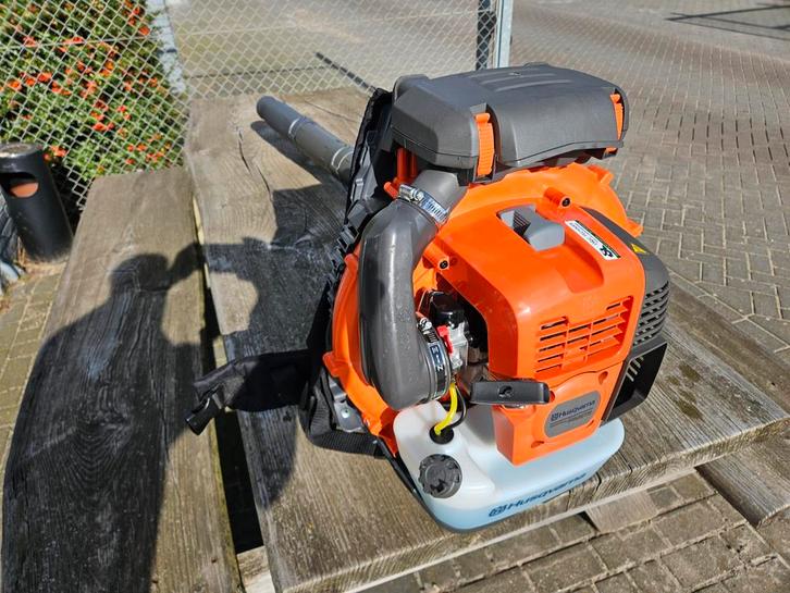 ACTIE Husqvarna 580BTS bladblazer, Tuin en Terras, Bladblazers, Nieuw, Ruggedragen, Benzine, Ophalen of Verzenden