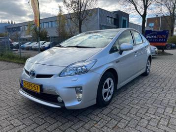 Toyota Prius 1.8 Plug-in Dynamic Business - Camera - Nap beschikbaar voor biedingen