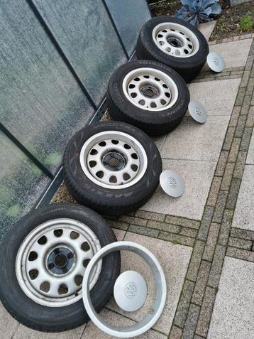 195 / 60 R14 zomerbanden +stalen velgen+naafkap+ring 4x100 beschikbaar voor biedingen