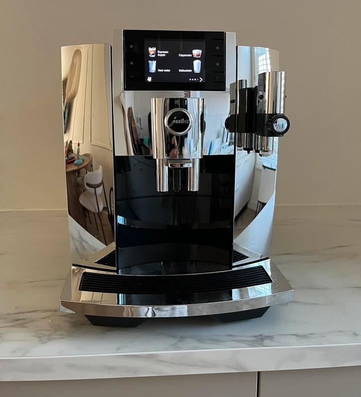 Jura E8 EC koffiemachine, Witgoed en Apparatuur, Koffiezetapparaten, Zo goed als nieuw, Gemalen koffie, Koffiebonen, Combi, 10 kopjes of meer