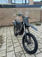 Kawasaki kxf 250, Fietsen en Brommers, Brommers | Crossbrommers, 250 cc, Zo goed als nieuw, 5 versnellingen, Ophalen