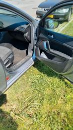 Peugeot 308 1.6 Bluehdi 120pk 2015 Grijs, Auto's, Peugeot, Voorwielaandrijving, Stof, 4 cilinders, USB