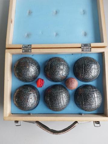 Jeu de Boules set 6 ballen in een kist. beschikbaar voor biedingen