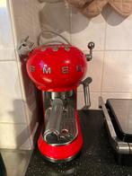 Smeg Espressomachine Rood - Recent Ontkalkt!, Witgoed en Apparatuur, Koffiezetapparaten, Ophalen, Afneembaar waterreservoir, Gebruikt
